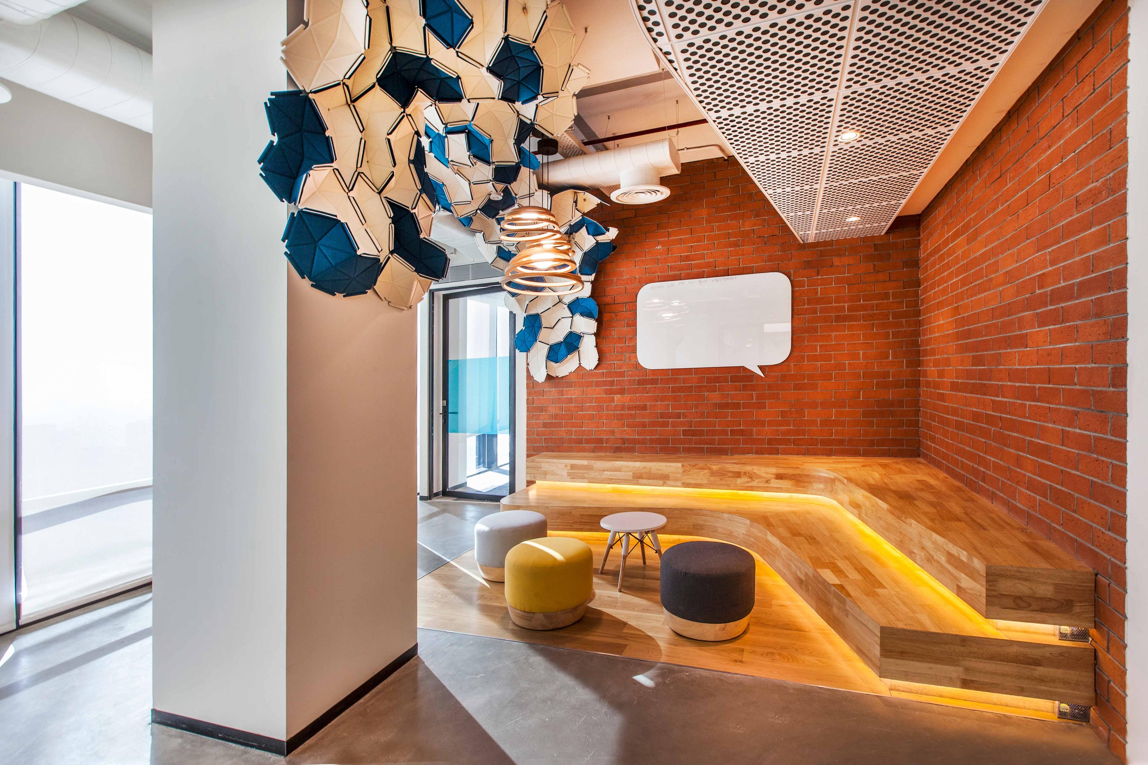 northern-trust-step-seating